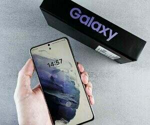 A Sumsung Galaxy smartphone